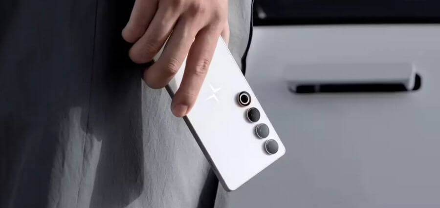 You are currently viewing EV Manufacturer Polestar Unveils its New Smartphone at $1000 in Chinese Market