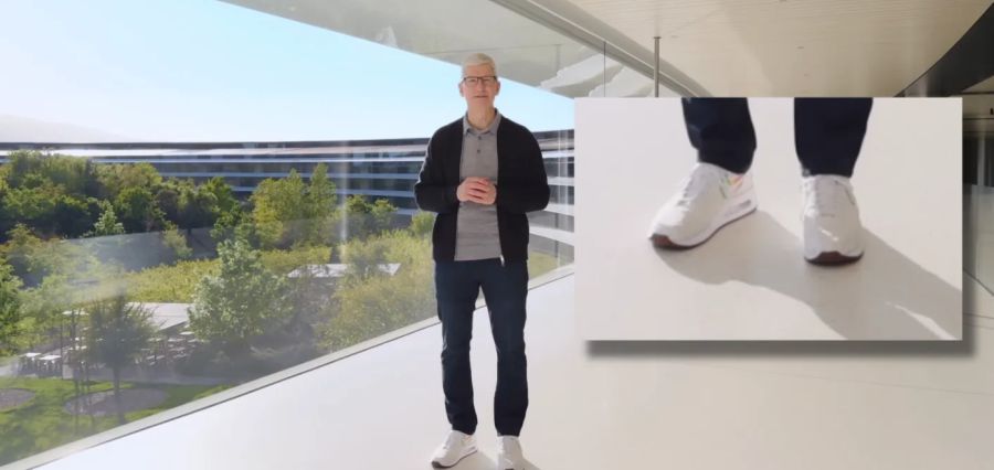 You are currently viewing ‘Made on iPad’ Custom Designed Nike Shoes Displayed by Apple CEO Tim Cook
