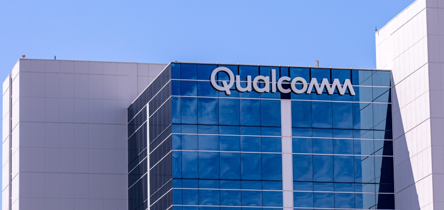 You are currently viewing Qualcomm Reports Strong Q4 Earnings and Revenue, Shares Surge Following Results