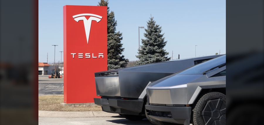 You are currently viewing Elon Musk’s Fortune Shifts as Tesla Proposes Record $1 Trillion Pay Package